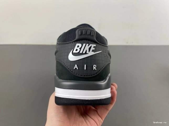Nigel HF4334-004 Air Grey” Jordan  “Driveway Sylvester  RM 4  1017